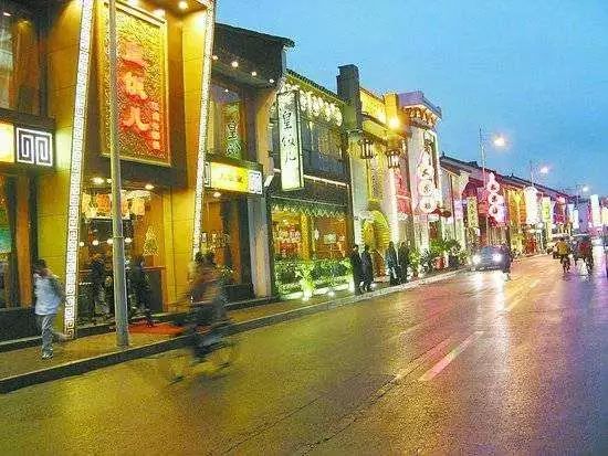 盘点全国最知名的十大美食街,江苏师大附近美食街