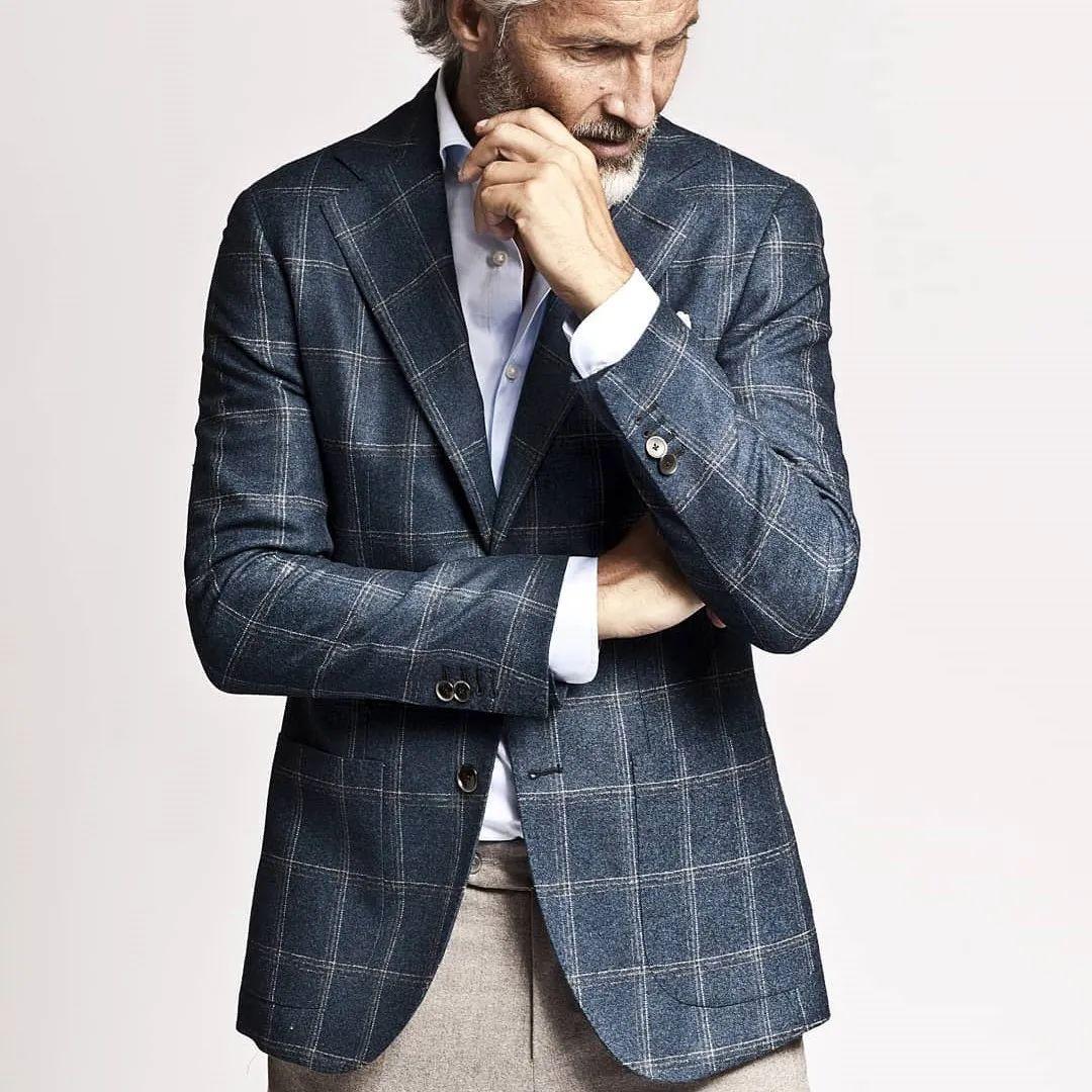 为什么西装越来越简单,为什么西装老是粘毛