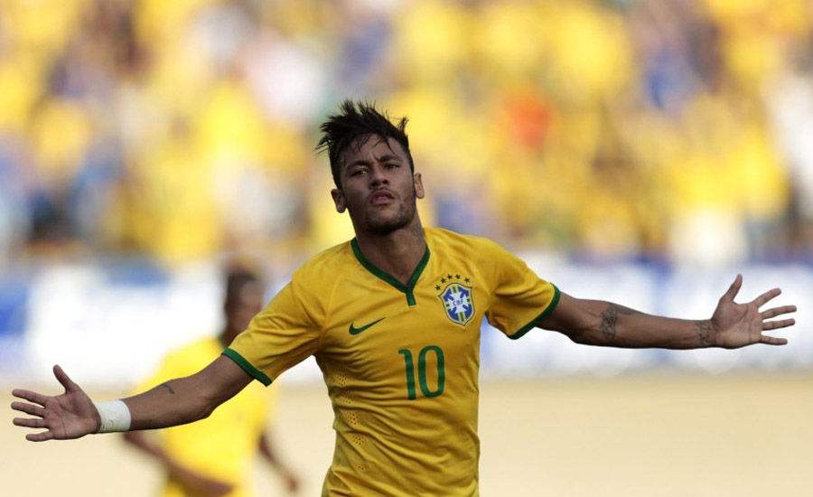 最新足坛转会历史费排行榜TOP10，内马尔名列榜首，C罗接班人上榜