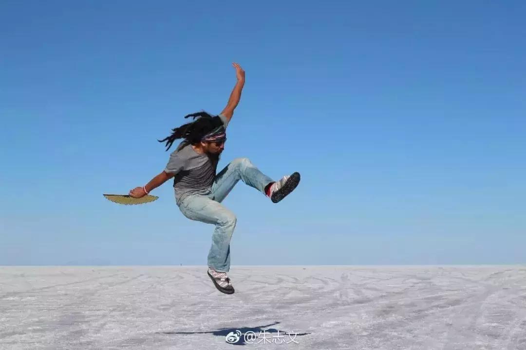 他7年骑行44个国家多次死里逃生,他7年环游中国18万公里绕赤道4圈