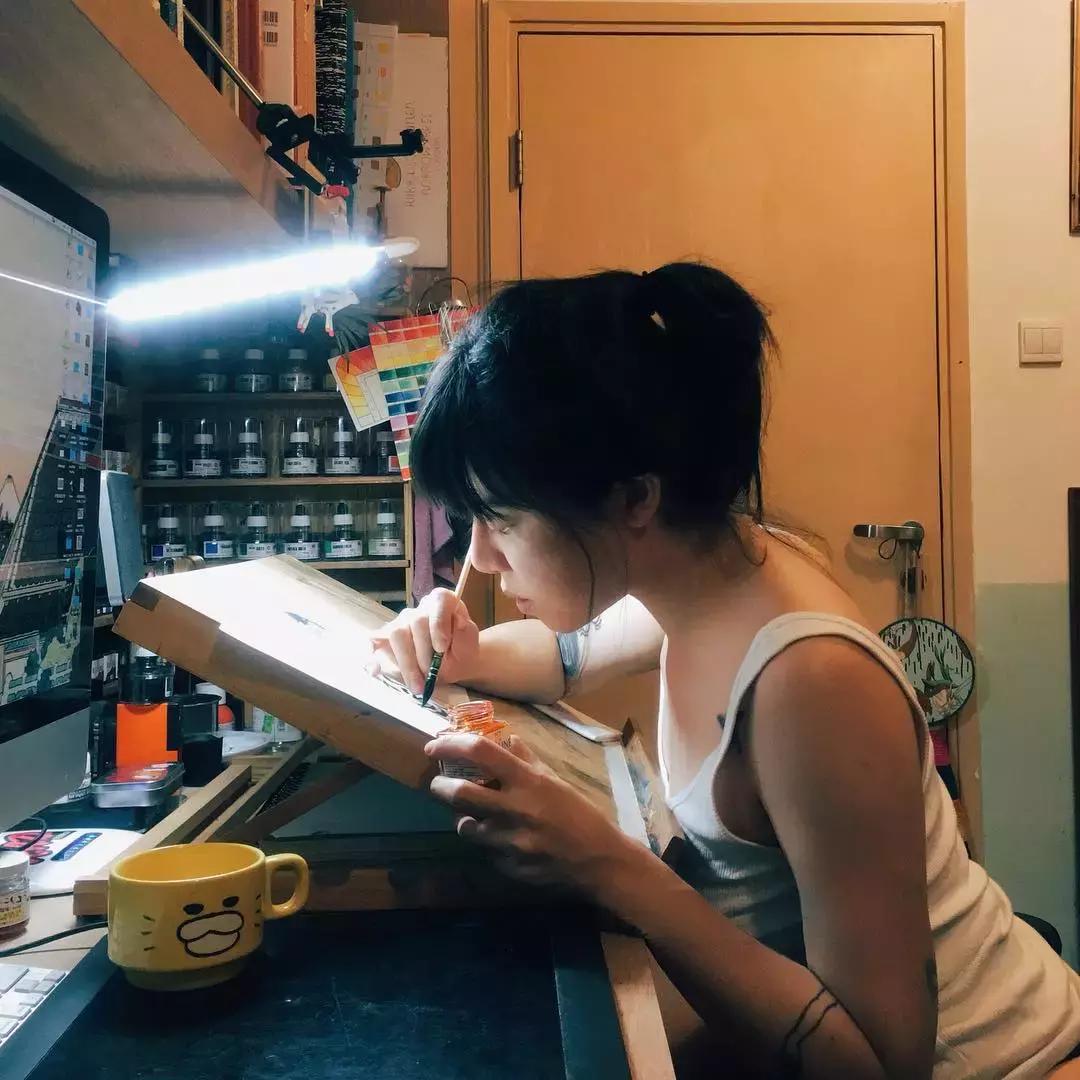 不务正业、跳钢管舞的她靠画羞羞画撩到46万粉丝,画作撩性格酷