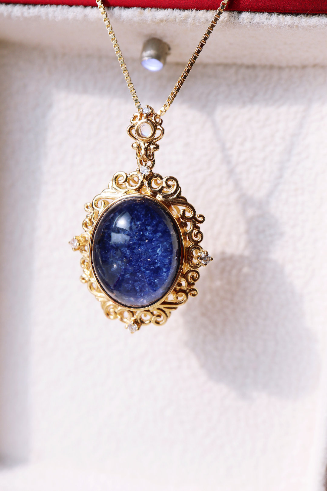 七夕节给女朋友送什么首饰好呢,七夕节礼物送什么首饰好