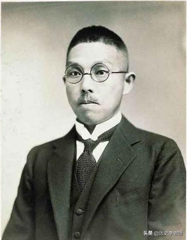 四川大军阀杨森:娶12个老婆,生43子,90岁娶17岁少女还生一女儿