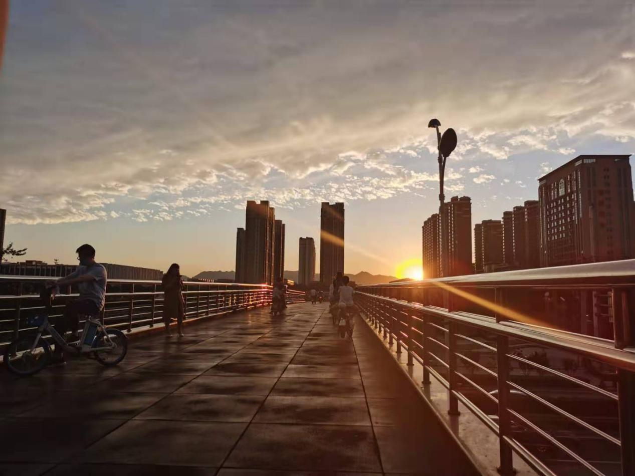 函授本科考公务员报什么专业好,函授本科可以考警察公务员吗