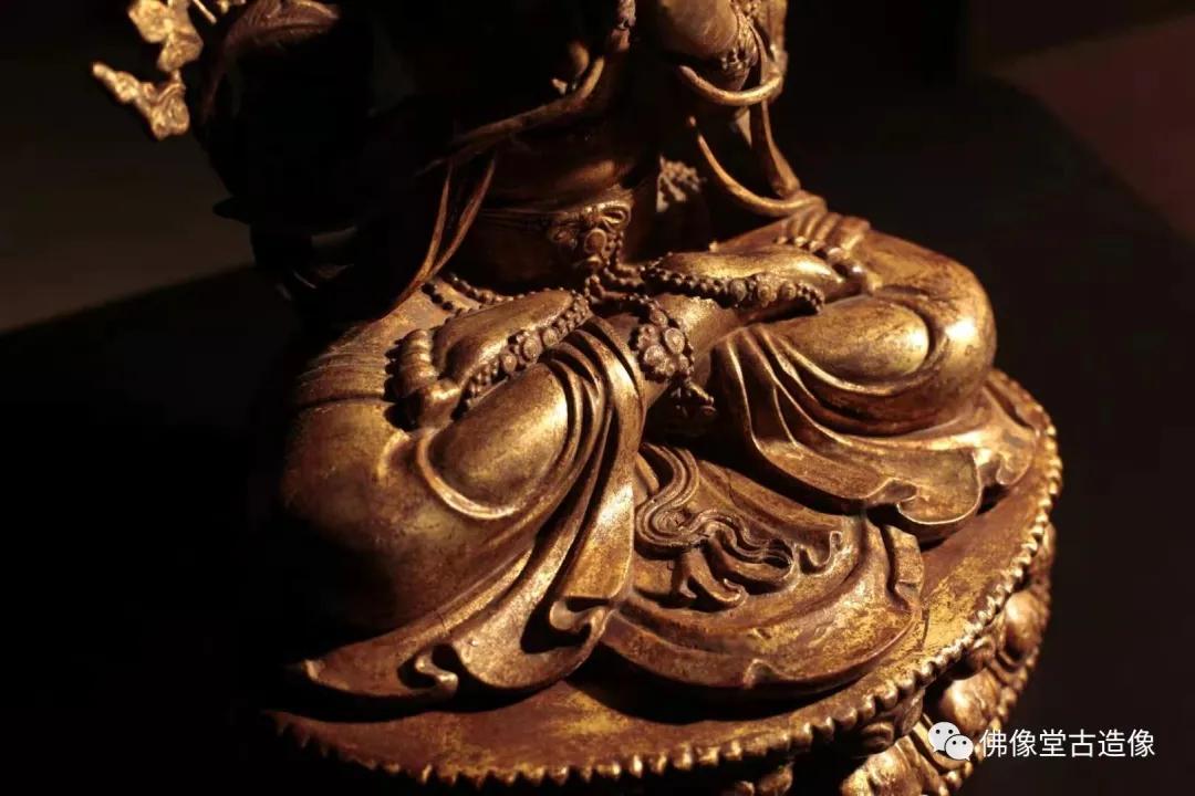 永乐宫廷佛造像拍卖价格,漆木造像