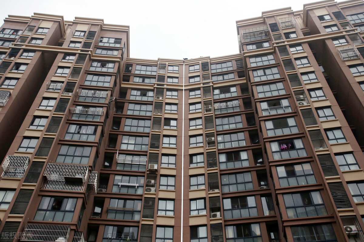 郑州二七区的房子租不出去,大妈:4居1500元也没市场