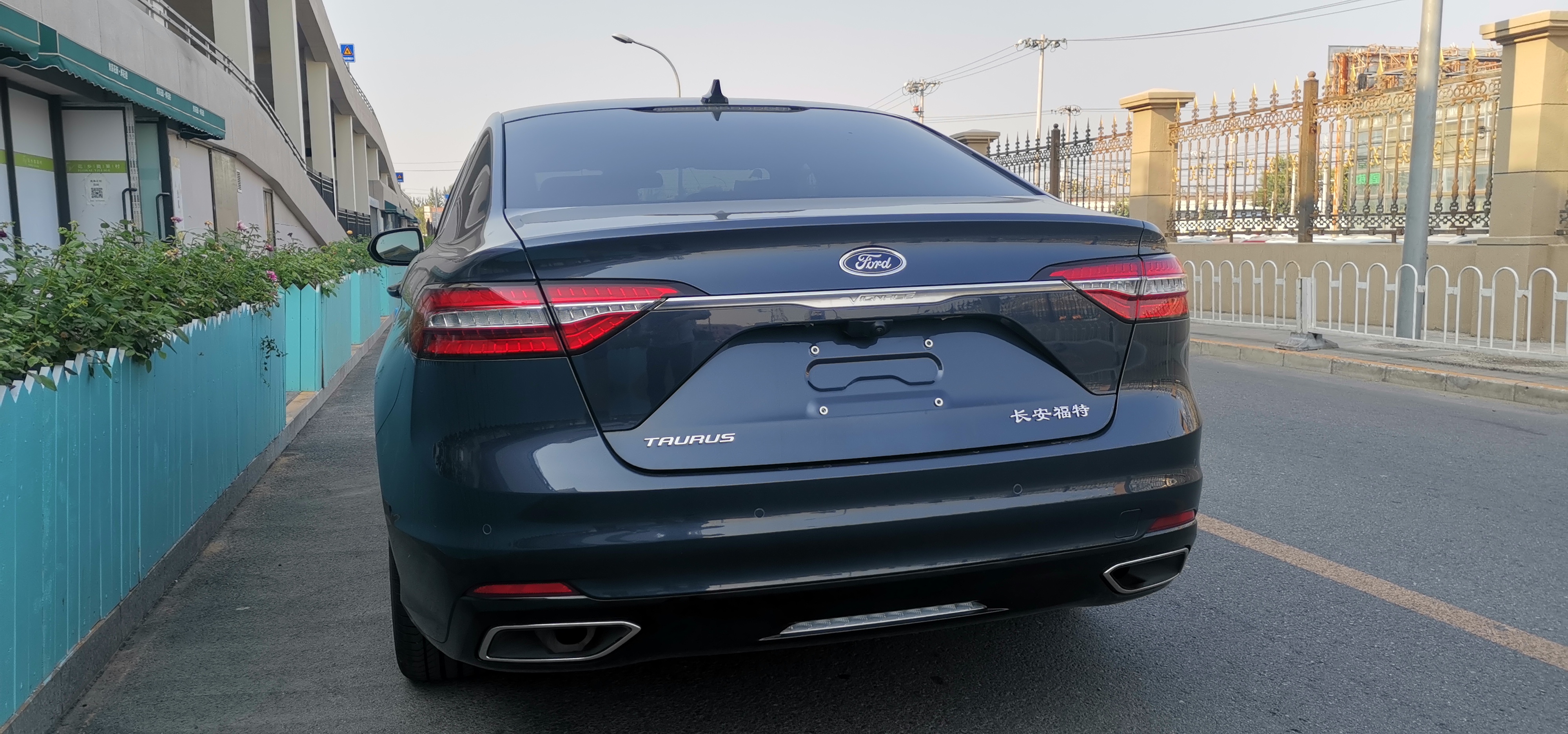 福特金牛座二手2.7t缺点,福特金牛座的特点和缺点