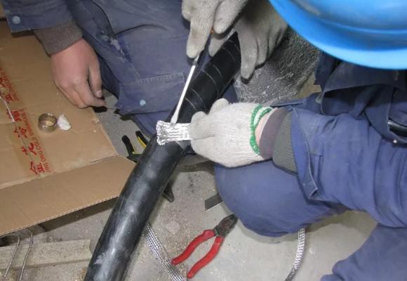 35kv冷缩三芯电缆头制作工艺,10kv冷缩电缆头制作工艺标准规范