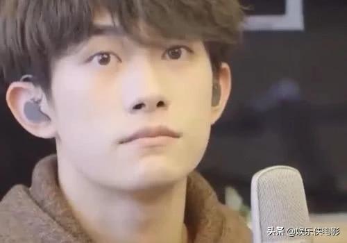 千玺被采访感情话题,千玺室友秀恩爱