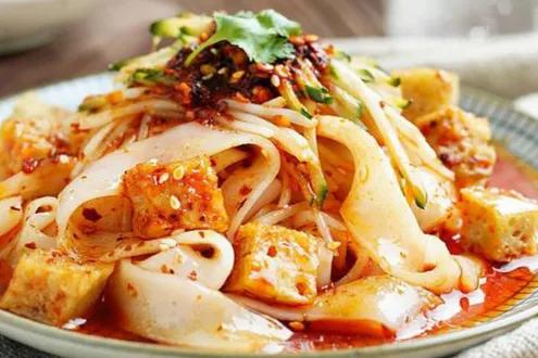 地摊街边小吃卖什么最火最赚钱,街边小吃摆摊最火项目带教程