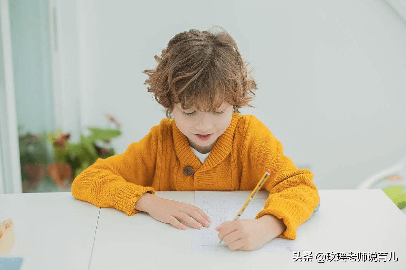 孩子是左撇子怎么办?需要纠正吗?看看孩子的“优势半球”再决定