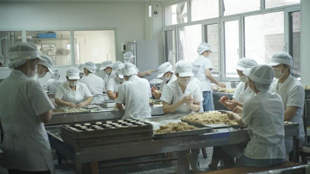 西安巷子里的糕点铺，背后藏着盛唐记忆，日产4000公斤不够卖