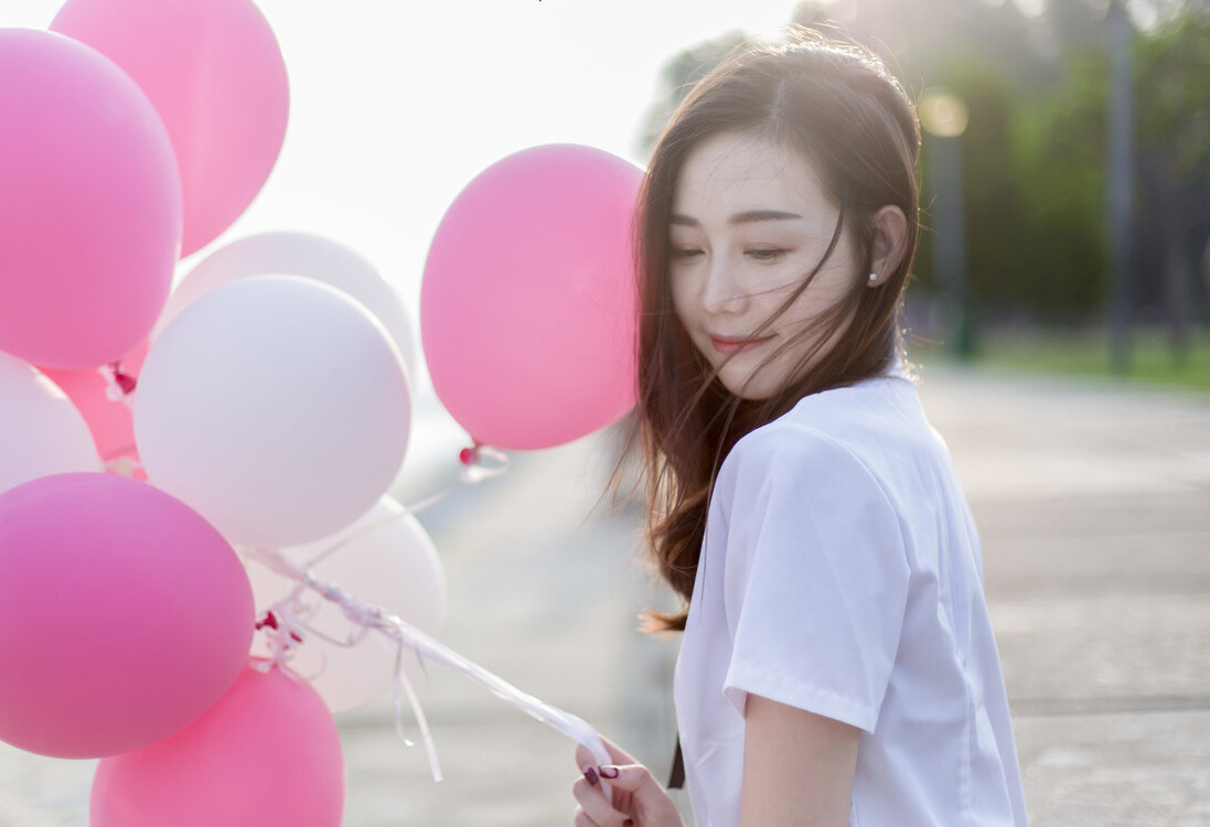 异性相处的女生特征,异性相处让男人上瘾的女人的共性