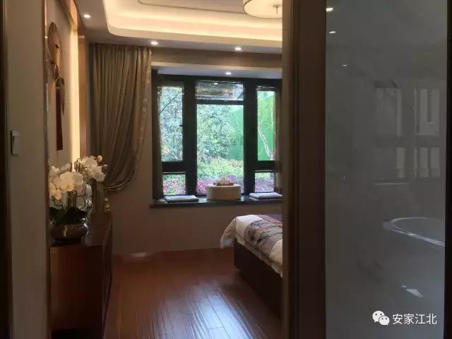 均价6500但是首开有五千多的房源,均价5500一平新盘