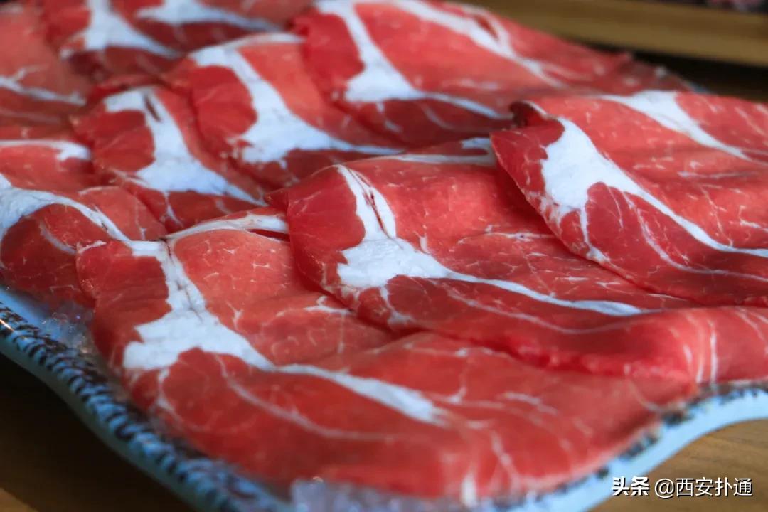 西安城墙下的铜火锅,西安城墙底下的羊肉泡馍