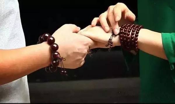 文玩手串贬值,文玩升值骗局有哪些套路