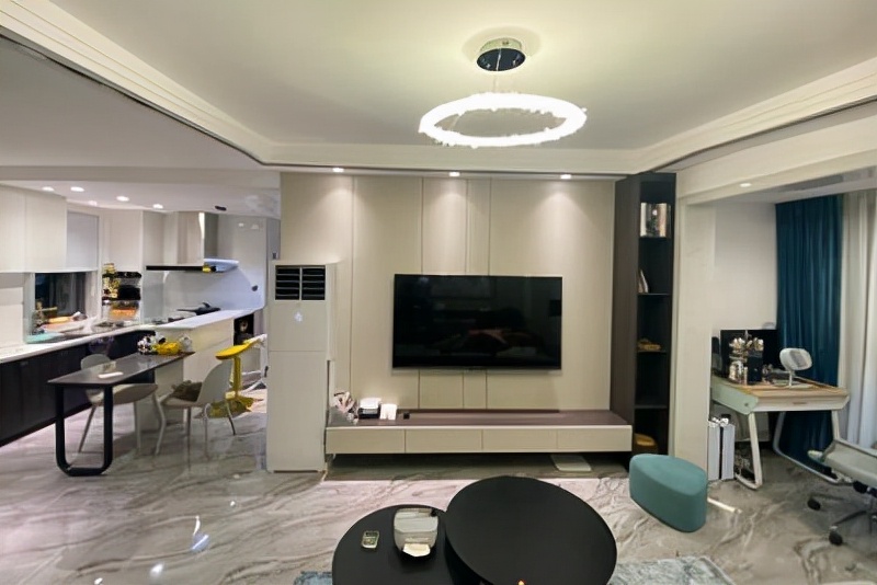 立柜空调好还是风管机好,方形空调立柜式怎么选