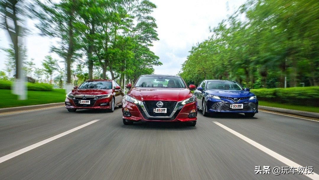 让女神秒懂爱车的档次，这招百试百灵