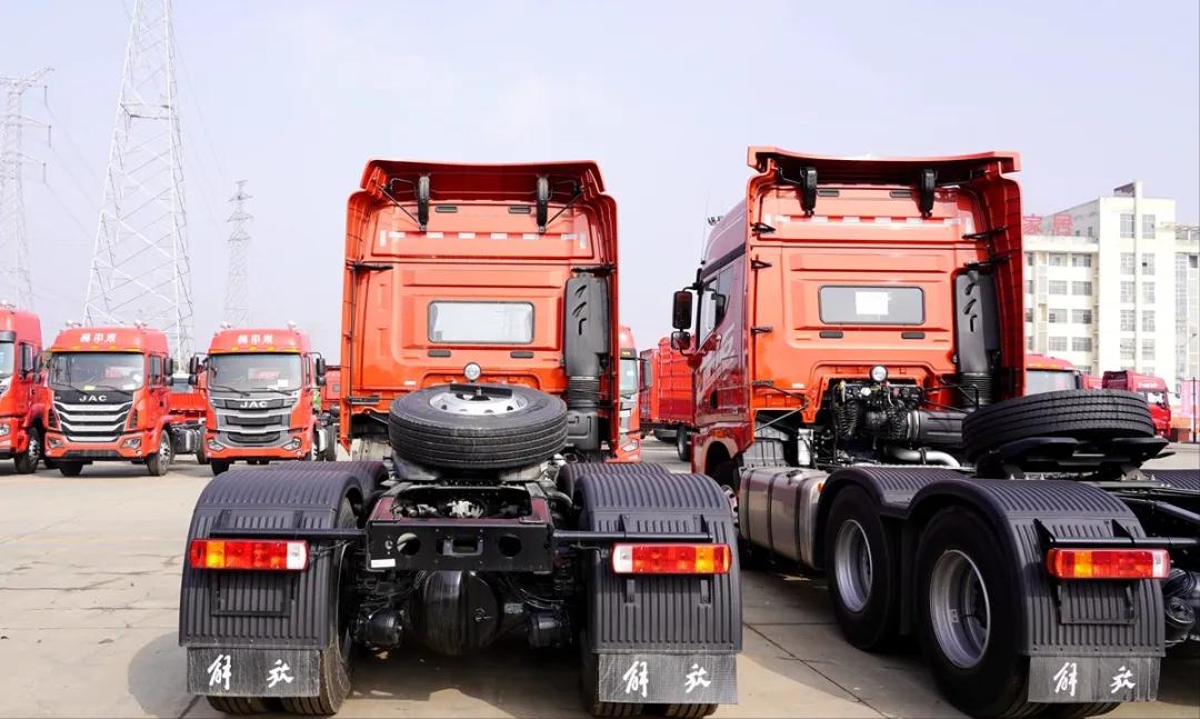 解放jh6卓越版自动挡国六牵引车,解放jh6牵引车卓越版国六自动挡