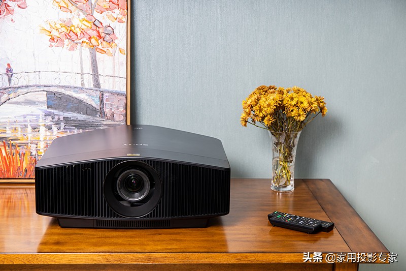 「评测」15万元4K家用激光投影机怎样？看索尼VPL-VW798