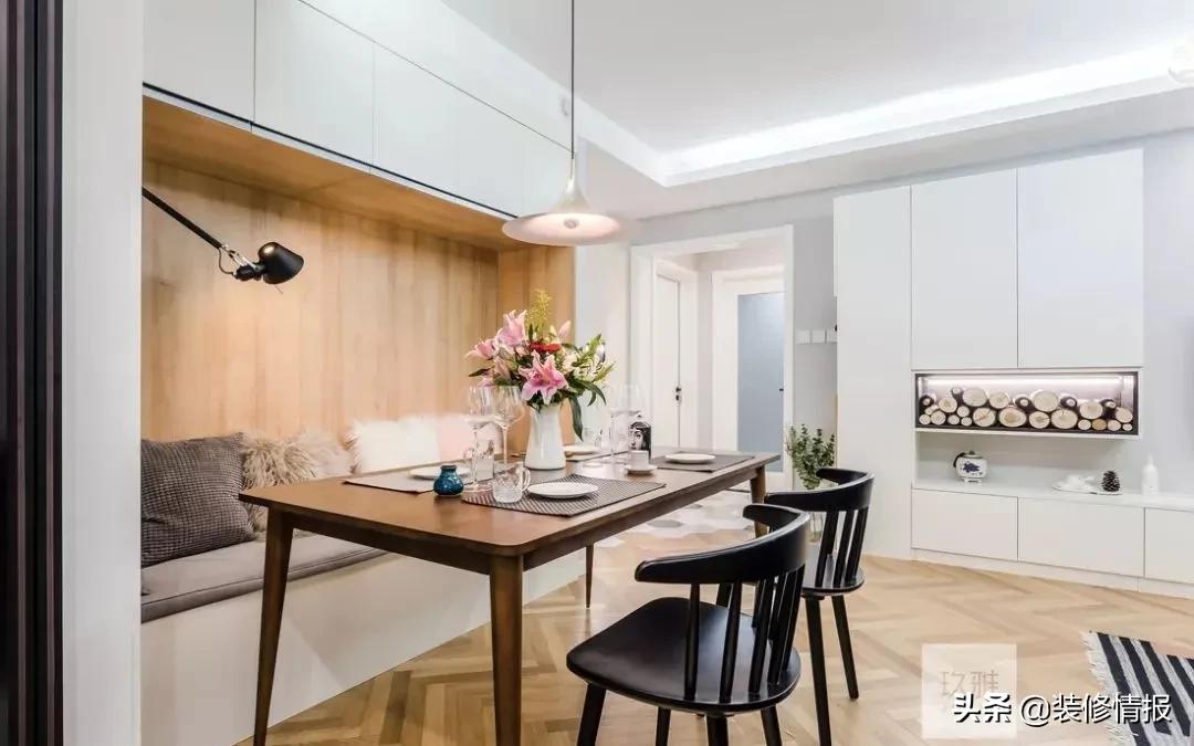 进门就是客餐厅一体卡座设计,餐厅全卡座设计效果图