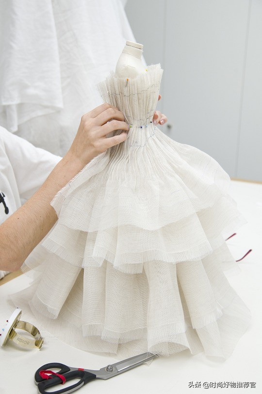 视野巴黎,视野拍卖界对话佳士得pk苏富比