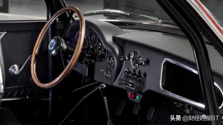 阿斯顿马丁db4复刻,600万英镑的阿斯顿马丁