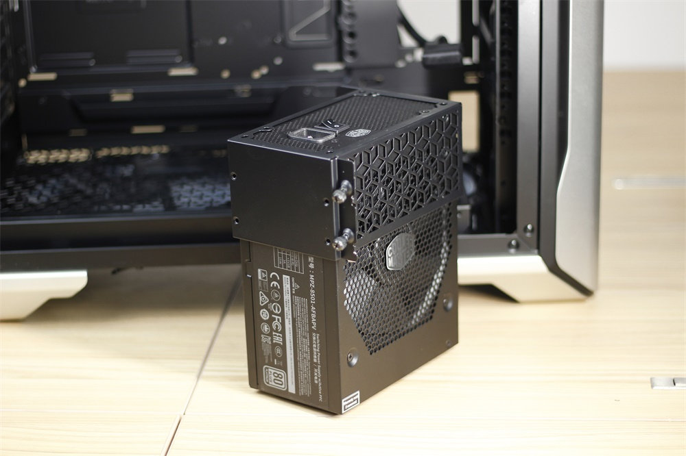 索泰rtx2080ti-xgamingoc拆解,索泰2080ti装机