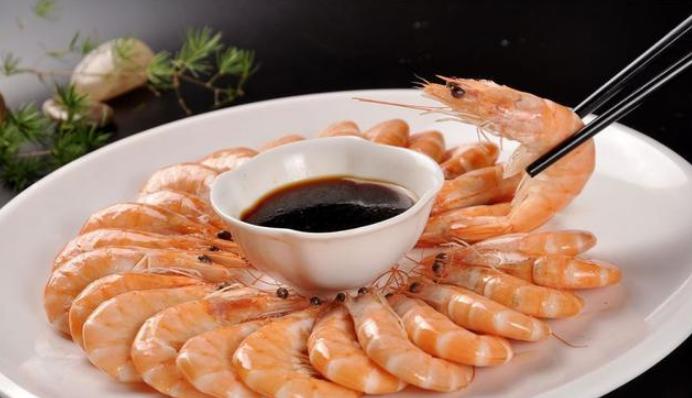 大虾活的怎么挑虾线,大虾挑虾线的正确方法
