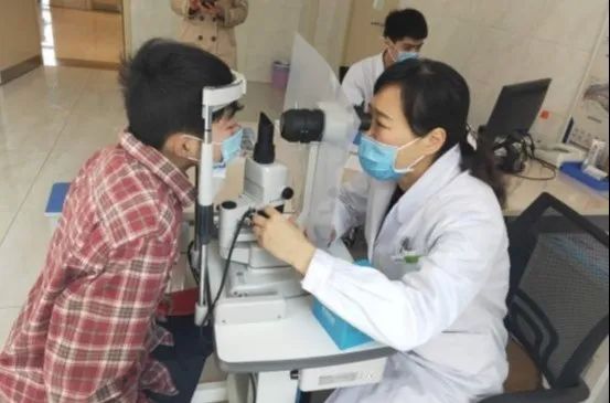 紧急救援之眼球脱落,紧急救援小男孩眼睛失明