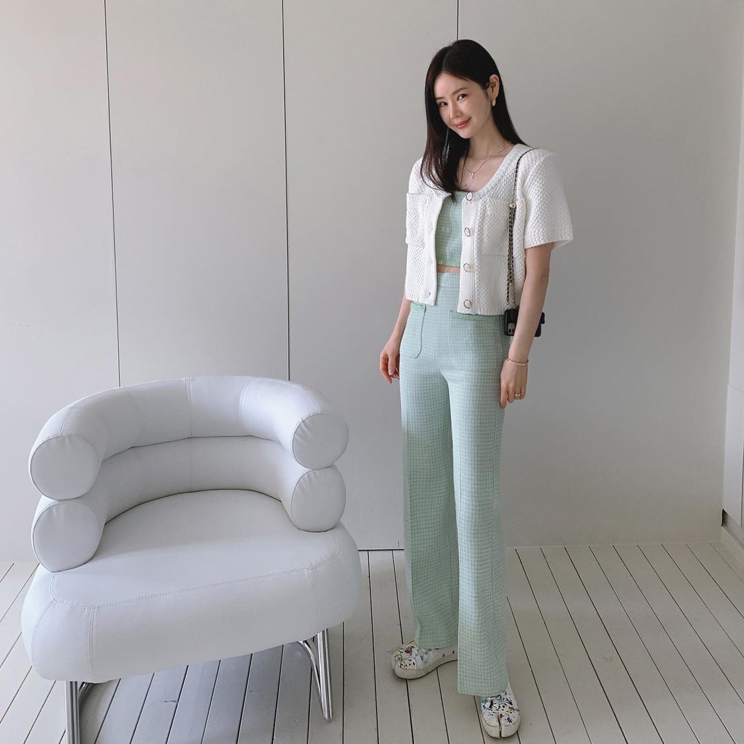 今年春夏就用「淡绿色」来点缀!带你看韩国热销的春绿新品