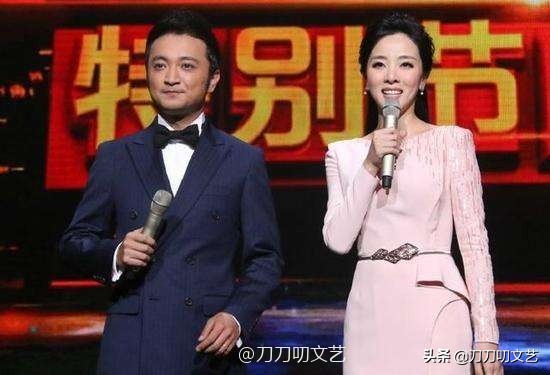 央视主持人康辉烫头,康辉烫头