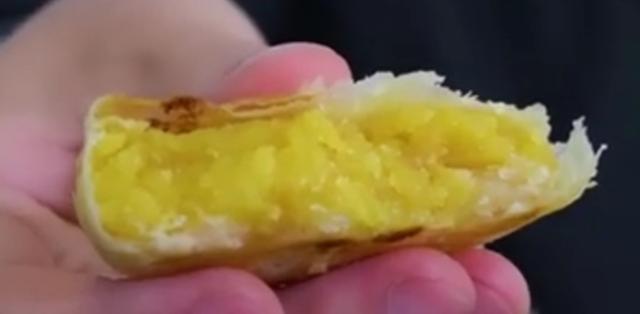 福建传统老式绿豆饼手工现做,福建十大特产绿豆饼