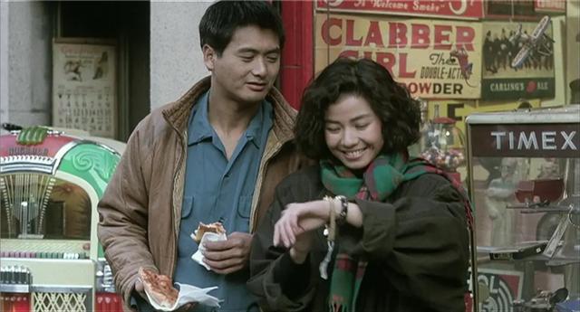 1987年，周润发32岁，钟楚红27岁，拍了一部难以超越的童话爱情