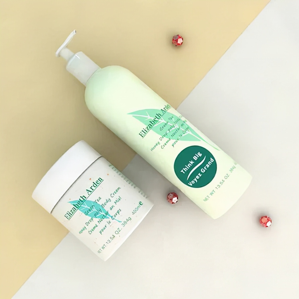 雅顿身体乳｜滋润保湿，持久留香，一大瓶性价比高