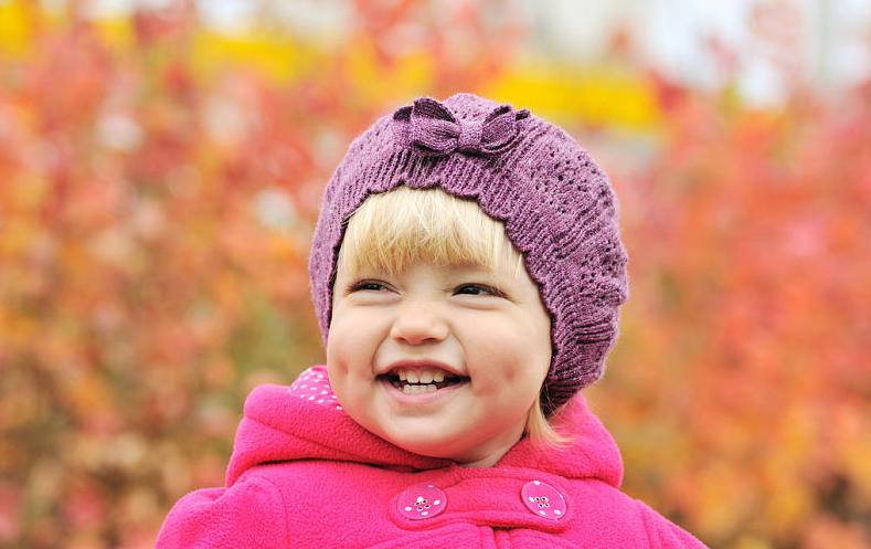 为什么有的人没有酒窝呢,为什么有的人只有一侧有酒窝