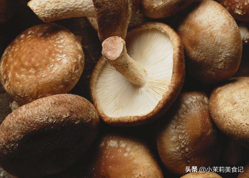 香菇怎样挑选才是最好的,香菇挑选平头的还是花头的好