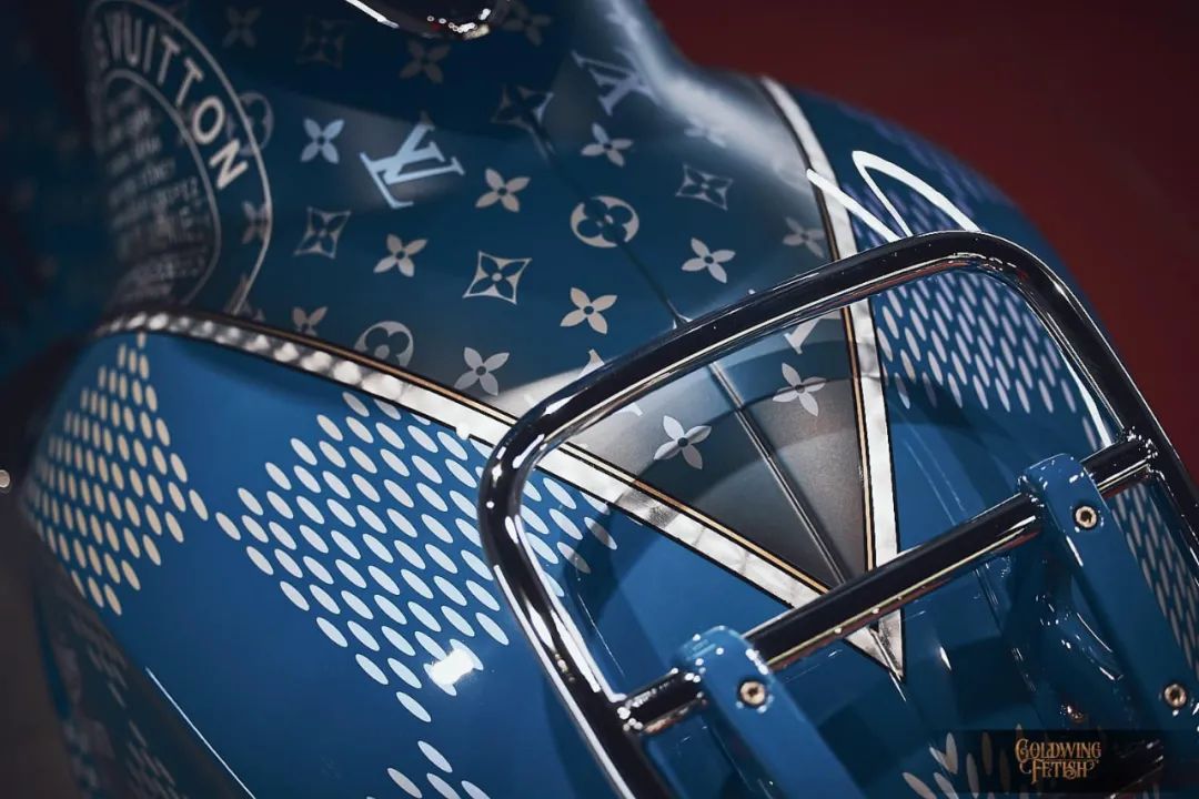 Vespa和LV联名了？在和奢侈品牌的联名路上一去不回头？