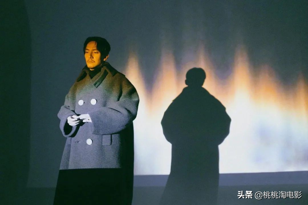 张震新片沙丘,张震图片写真