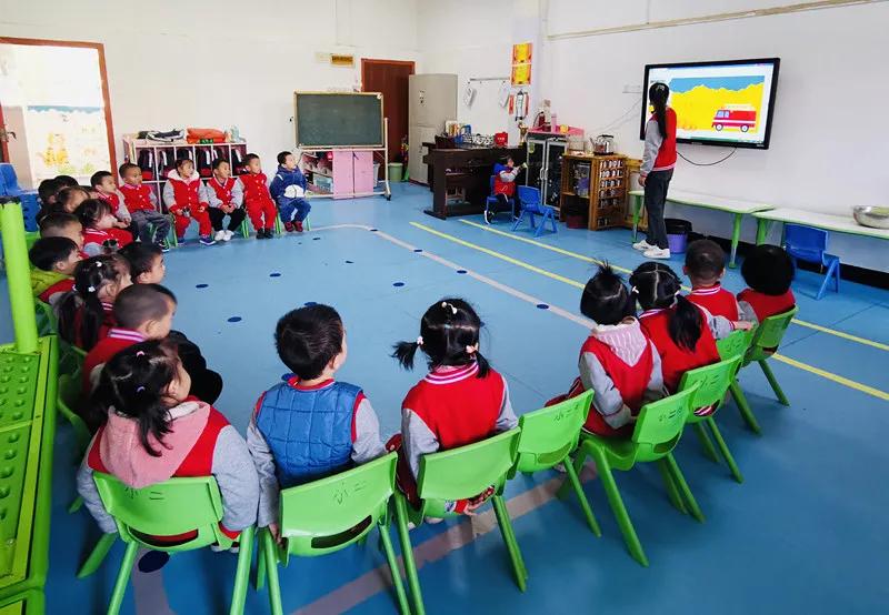 关于119消防的演练视频,119消防宣传日逃生视频