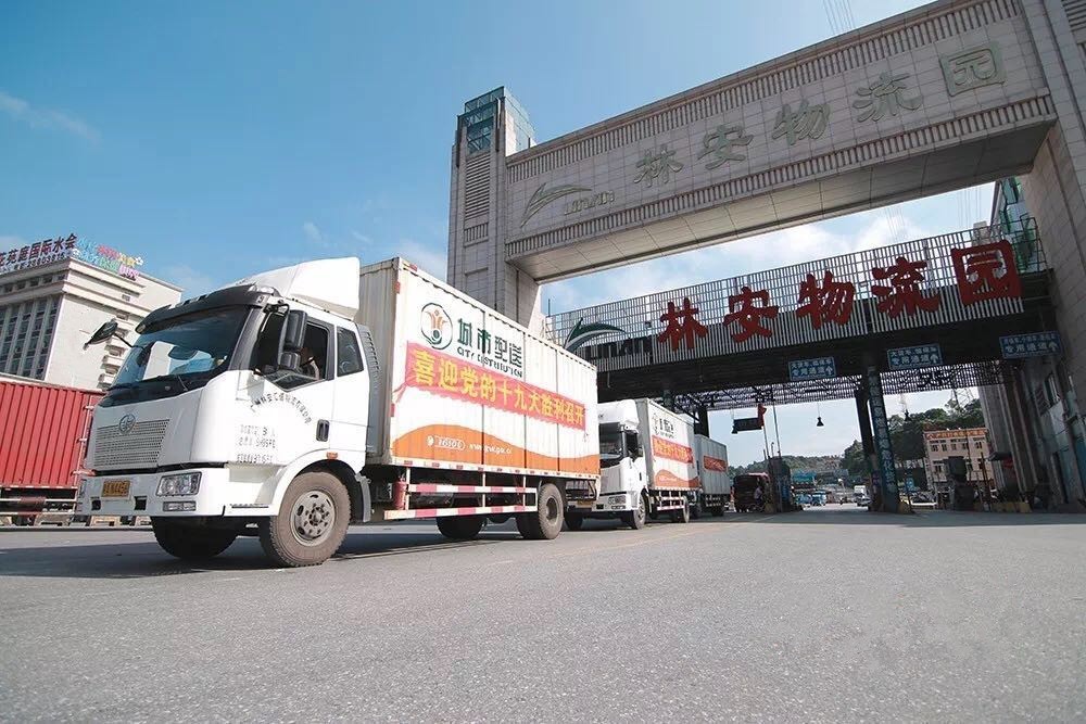 大货车停车场靠什么赚钱,货车免费停车场怎么赚钱