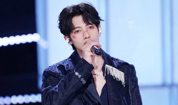 新晋顶流利路修，下岛火速搭上女一线，没出道为何能红过C位？