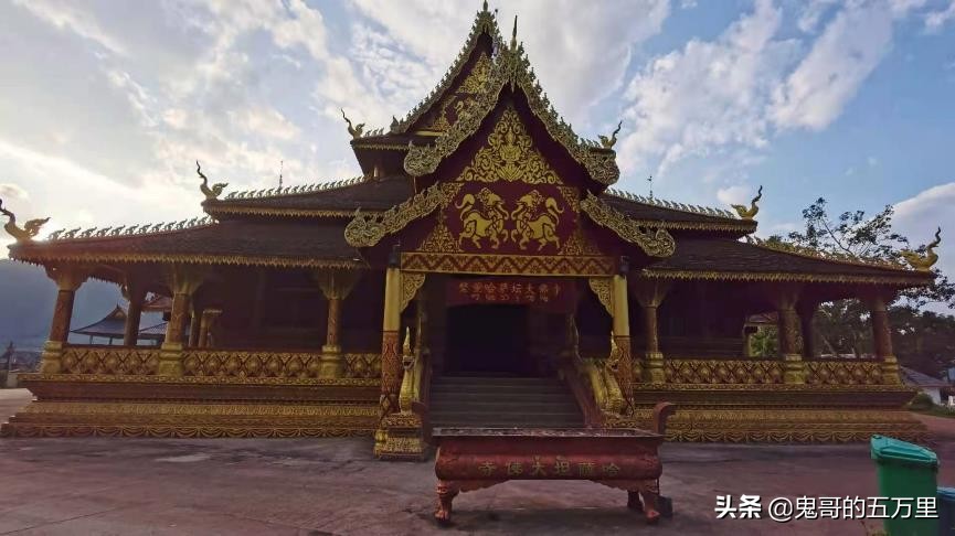 鬼哥的五万里D108骑记：给回族商人点赞（曼腊乡-整董镇）