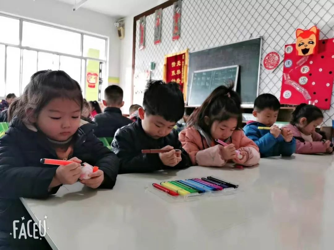 格林童话礼仪幼儿园,幼儿园感恩节特色活动美篇