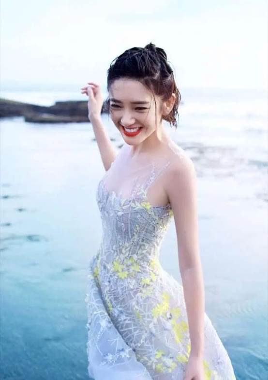 夏季最好用的防晒霜不伤肤色的,夏天适合的防晒霜哪个牌子好