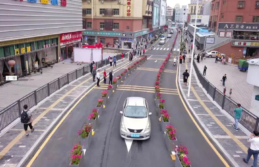 成都富士康北二门修路,富士康南门最新规划图