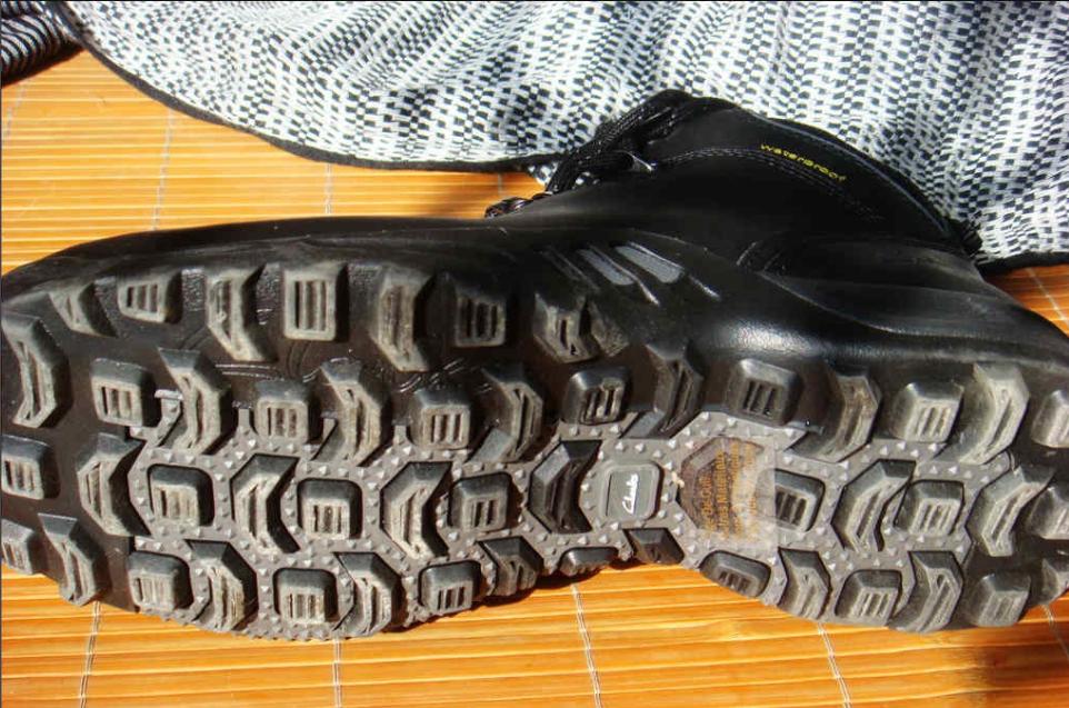 喜新不厌旧:一天一双靴子一个造型,除夕到初六各场合全适配