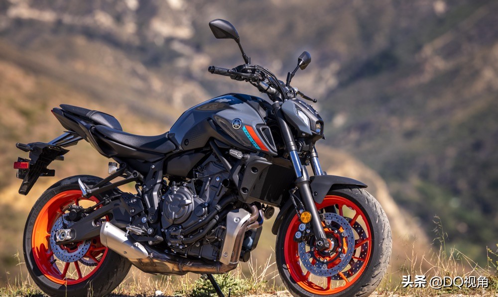 雅马哈美国最火摩托车，2021款MT-07解读，双缸动力67马力