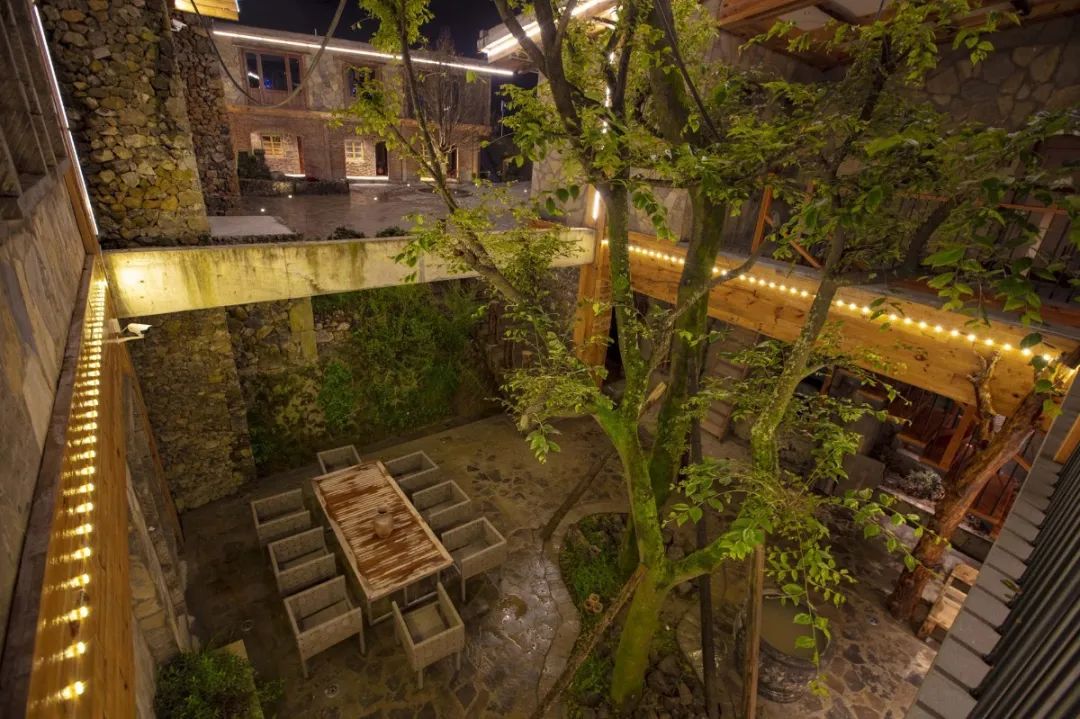 贵州悬崖民宿排行榜前十名,贵州江口梵净山云溪小筑民宿