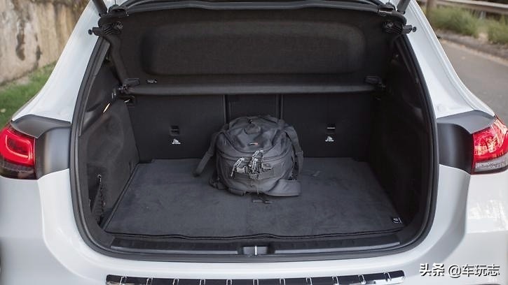 2017款奔驰gla250落地多少钱,奔驰gla250报价及图片